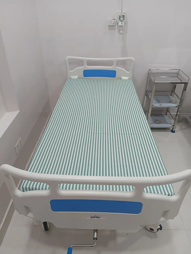 Polyster Cotton Plush Hospital Bedsheet